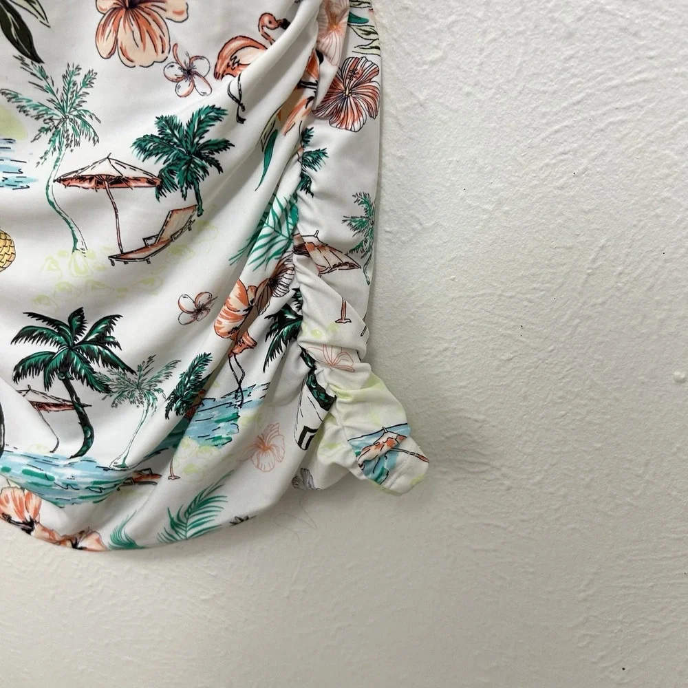 Miraclesuit Talbots Sanibel Tankini Colorful Beach Scene Size 10 Swimsuit Top